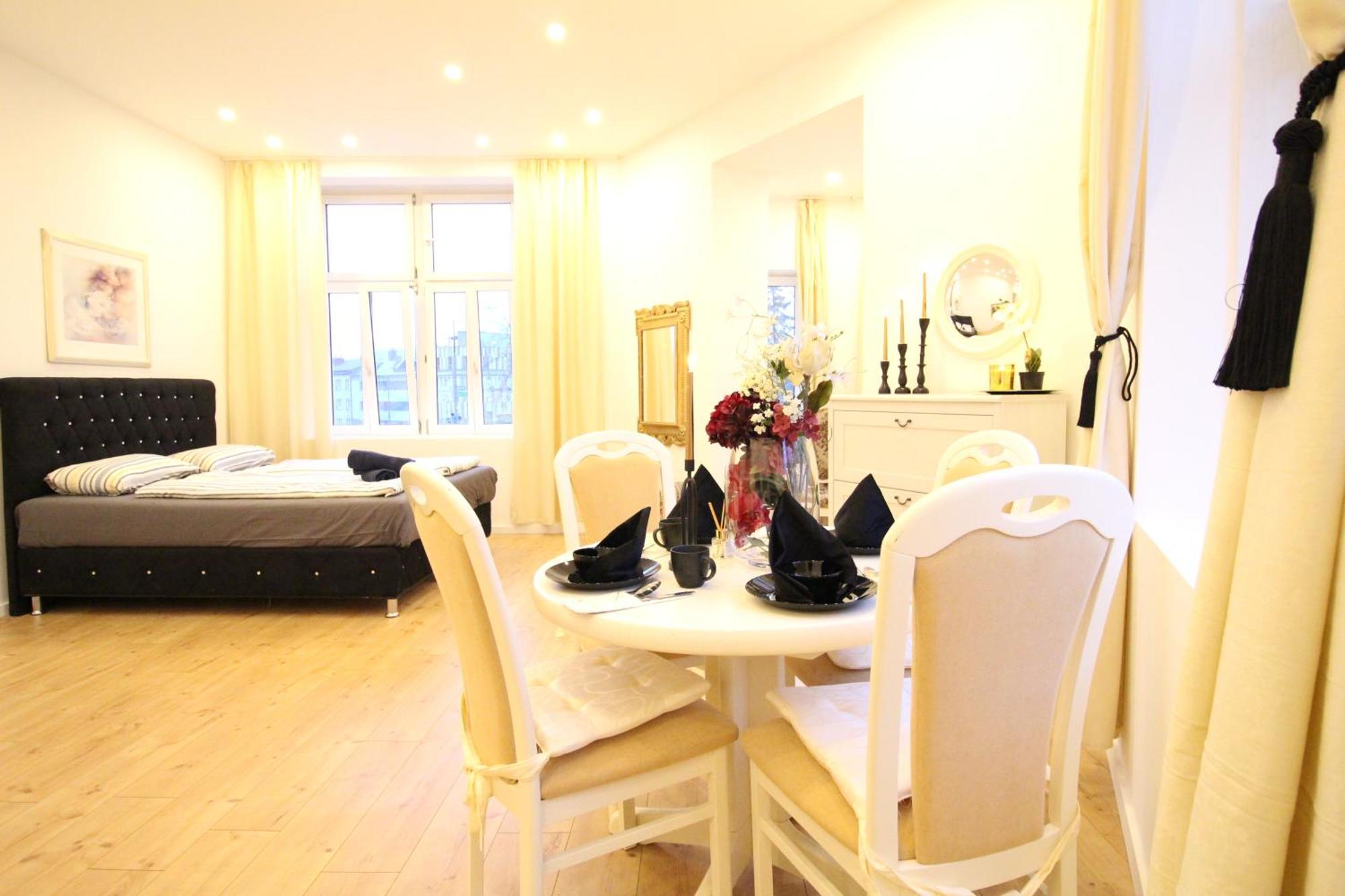 Disc Cozy Rooms In Liesing Vienna Exterior photo